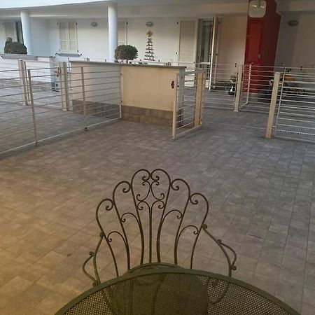 Senza Pensieri Residence Zero Carlo Urbino Crema Exterior foto